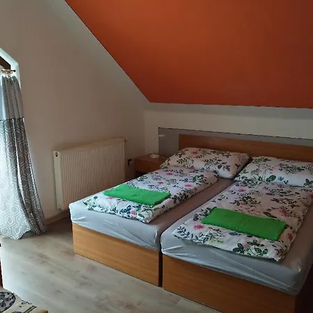 Pension Odrava 헤프